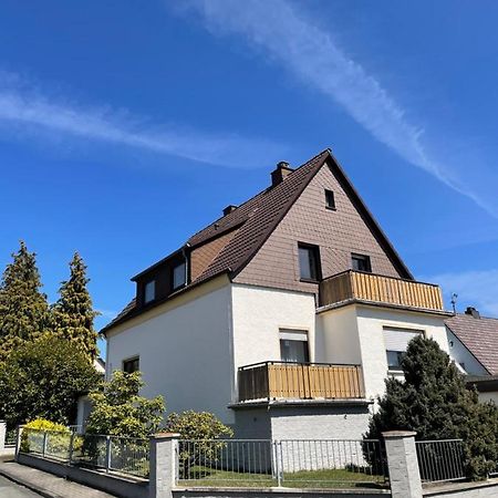Gemuetliche Dachgeschosswohnung Asslar Exterior photo